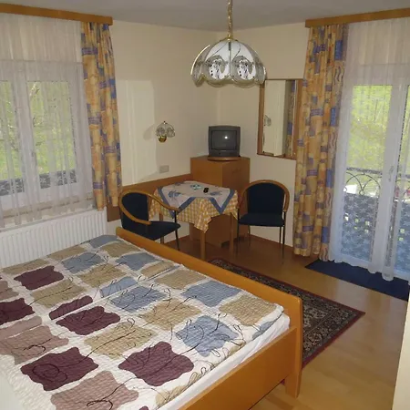 Haus Elisabeth * 巴德哥依斯恩